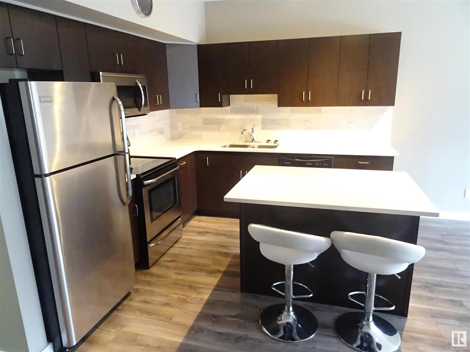 Photo 5 of 108 10518 113 St Nw, Edmonton AB