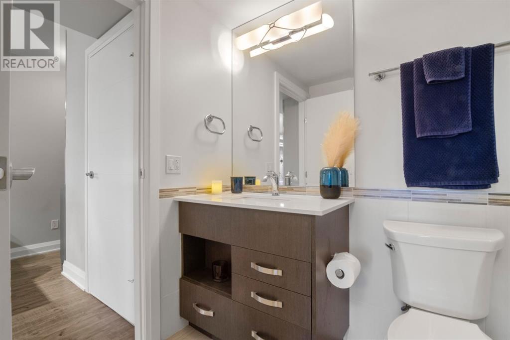 Single Family House for Sale in    Avenue SW Downtown Commercial Core Calgary 