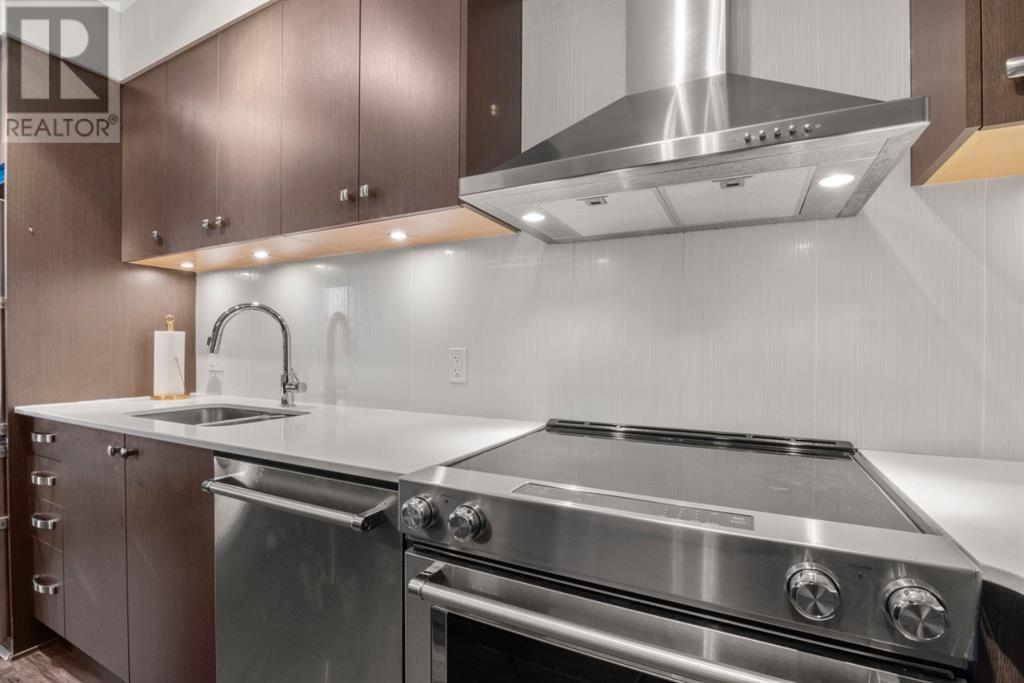 Single Family House for Sale in    Avenue SW Downtown Commercial Core Calgary 