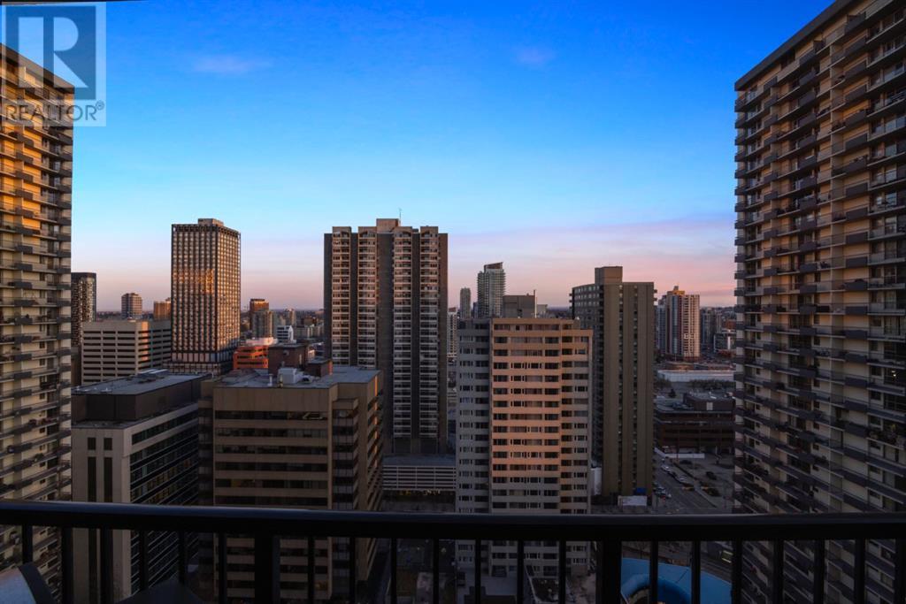 Single Family House for Sale in    Avenue SW Downtown Commercial Core Calgary 