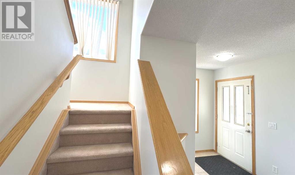 Single Family House for Sale in  Los Alamos Place NE Monterey Park Calgary 