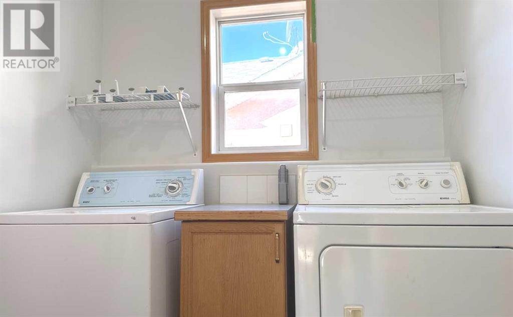 Single Family House for Sale in  Los Alamos Place NE Monterey Park Calgary 
