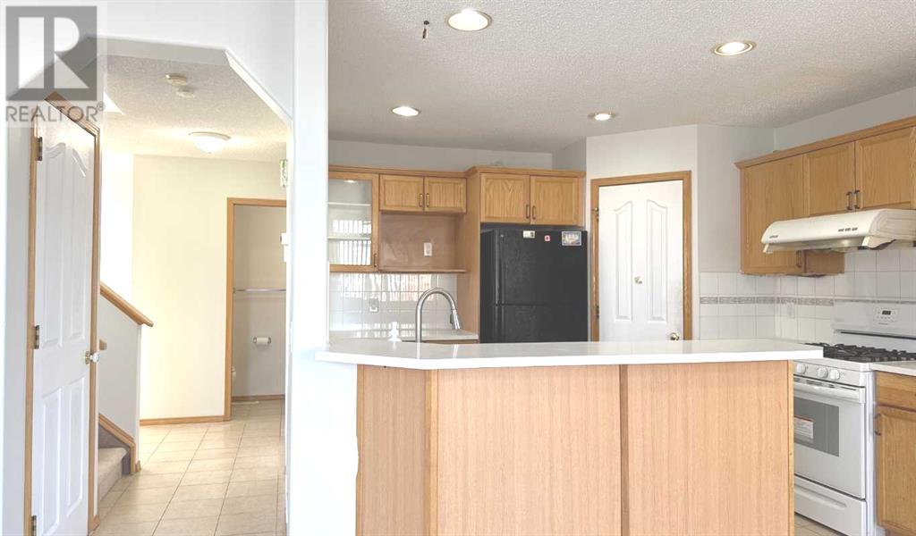 Single Family House for Sale in  Los Alamos Place NE Monterey Park Calgary 