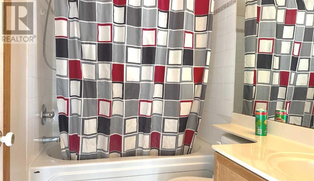 Single Family House for Sale in  Los Alamos Place NE Monterey Park Calgary 