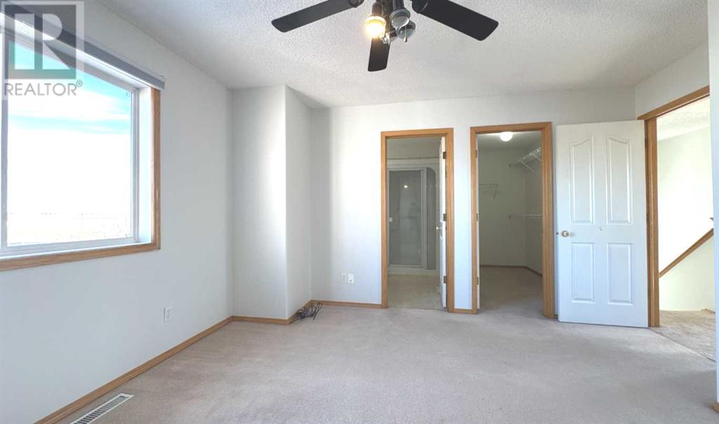 Single Family House for Sale in  Los Alamos Place NE Monterey Park Calgary 