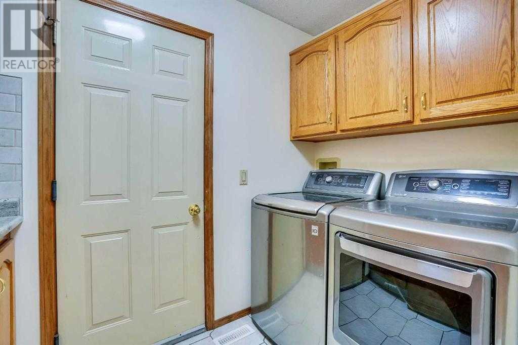 Single Family House for Sale in  Santana Road NW Sandstone Valley Calgary 