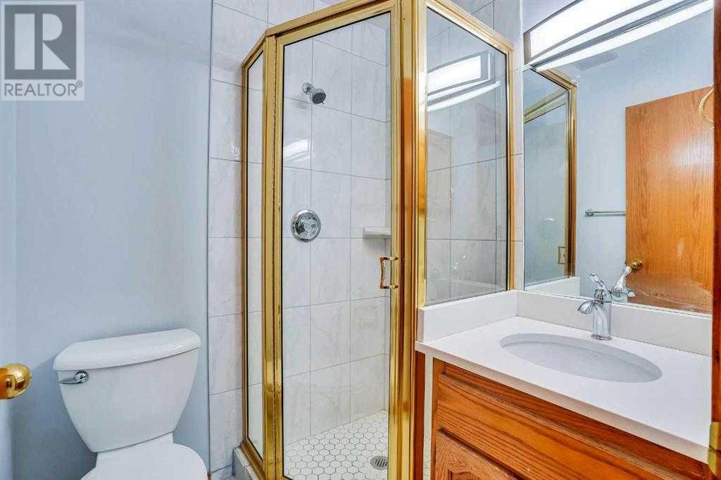 Single Family House for Sale in  Santana Road NW Sandstone Valley Calgary 