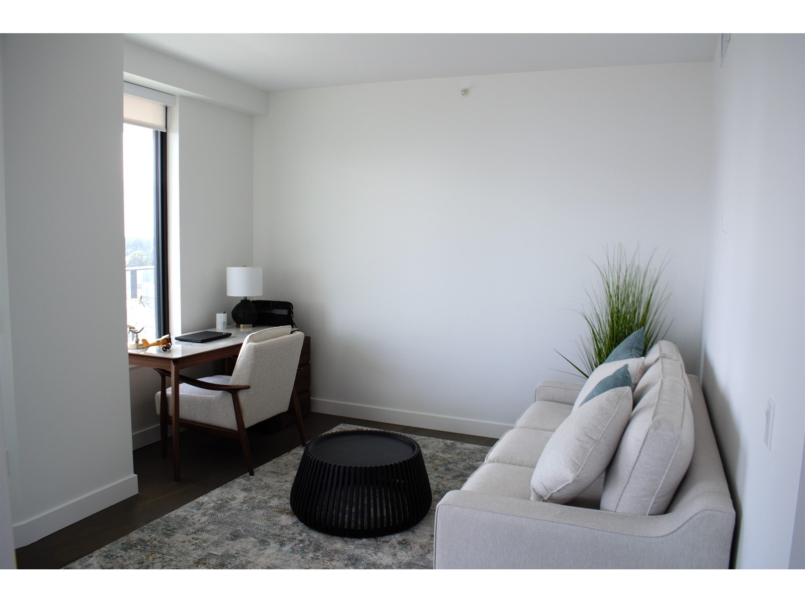 1905 1588 JOHNSTON ROAD, White Rock