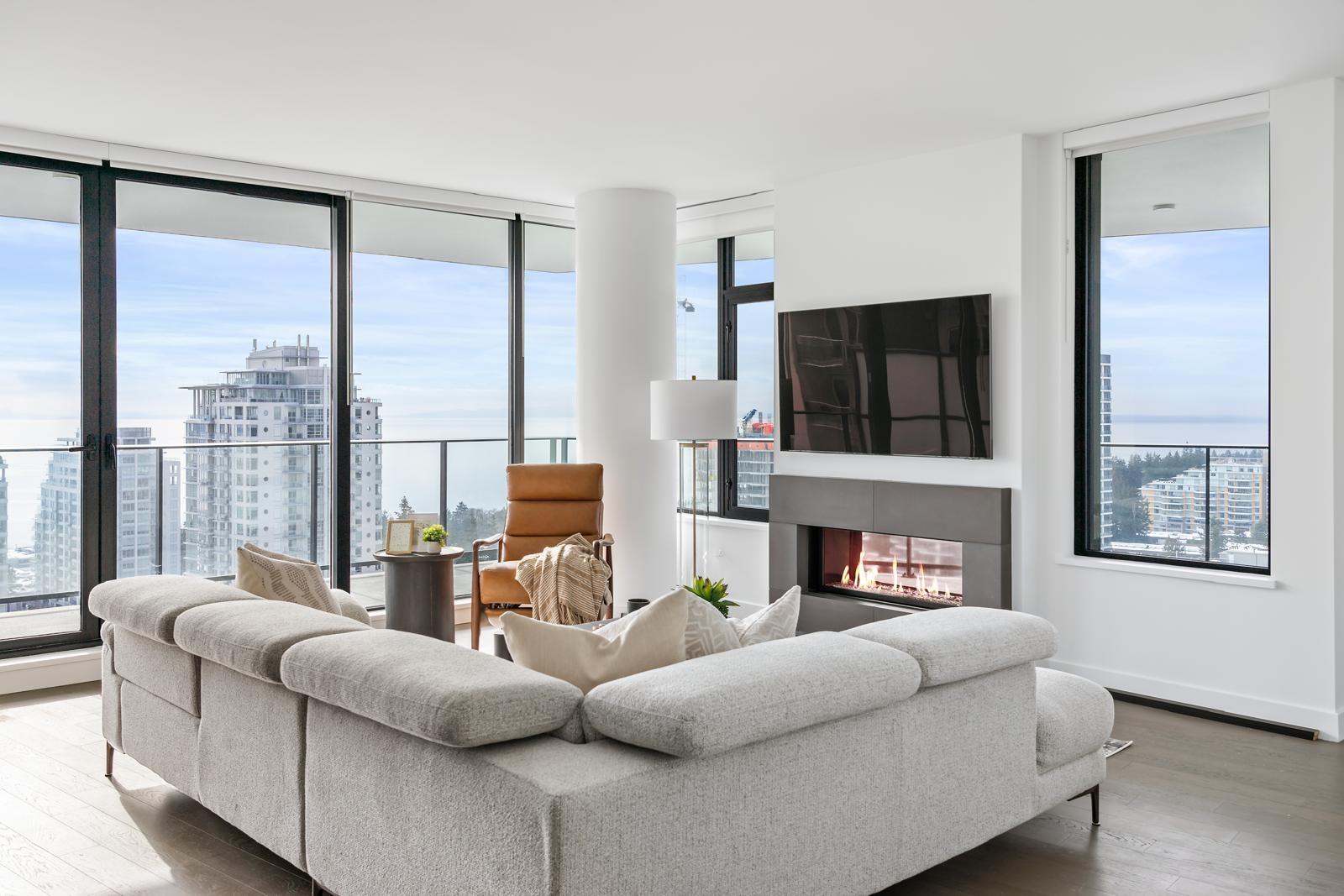 1905 1588 JOHNSTON ROAD, White Rock
