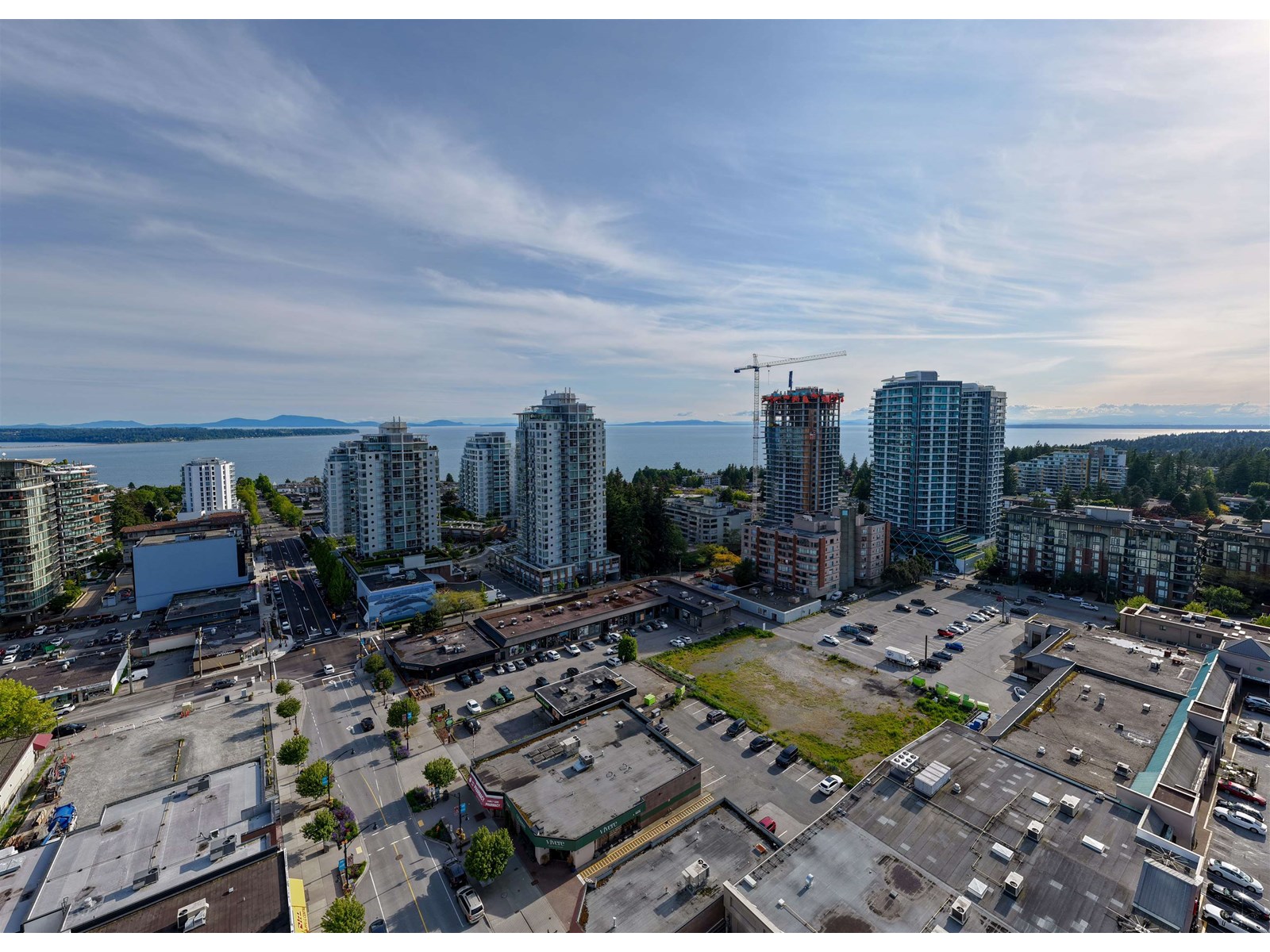 1905 1588 JOHNSTON ROAD, White Rock