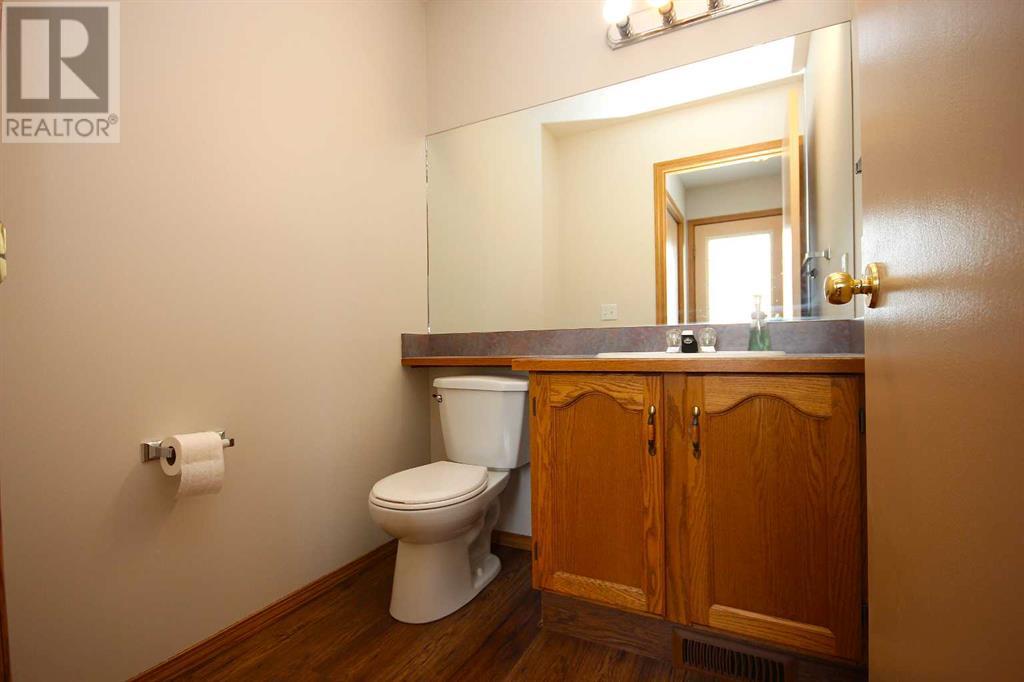 Single Family House for Sale in  Coventry View NE Coventry Hills Calgary 