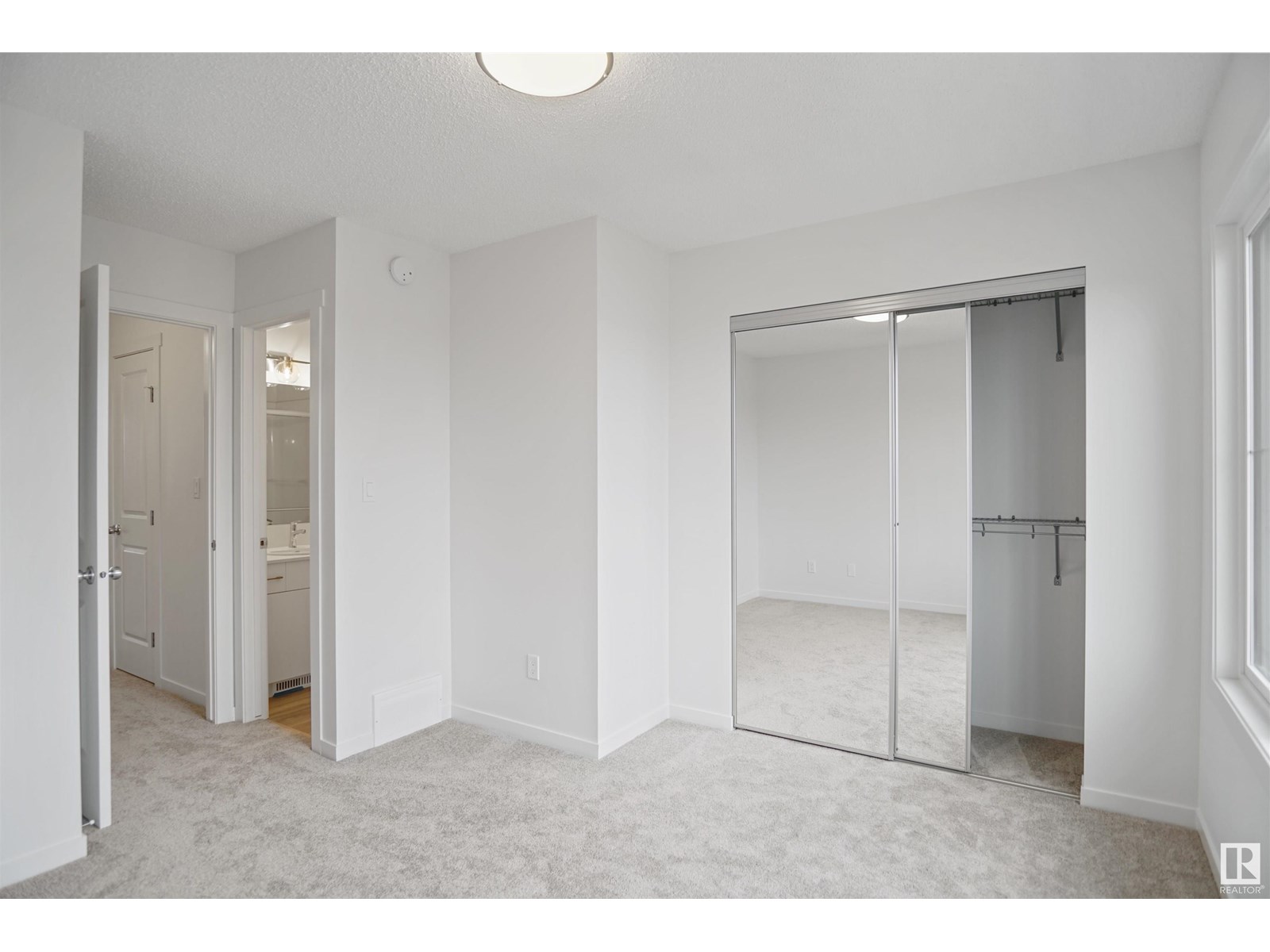 Photo 16 of 5134 Rivers Edge Wy Nw, Edmonton AB
