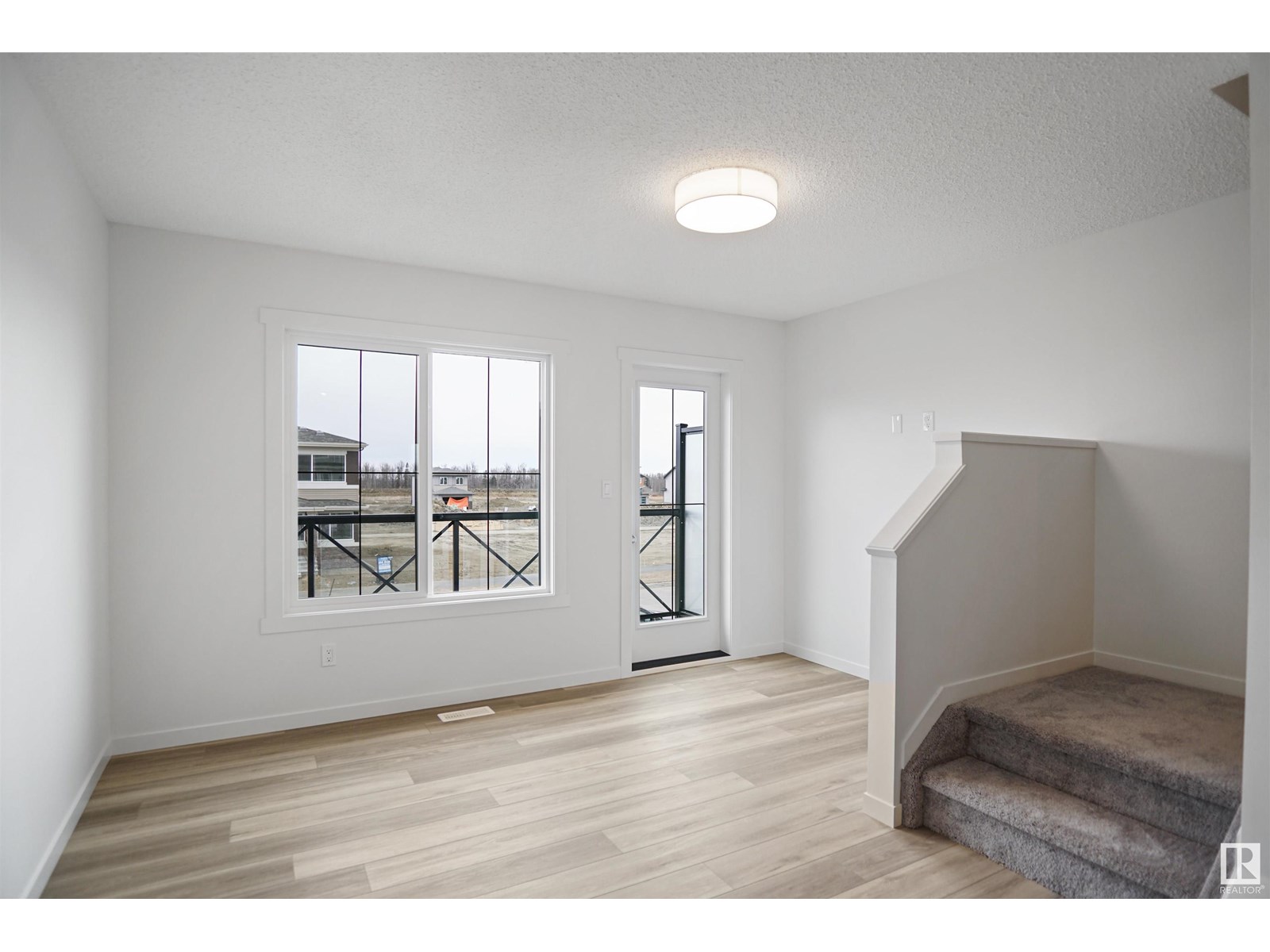 Photo 5 of 5134 Rivers Edge Wy Nw, Edmonton AB