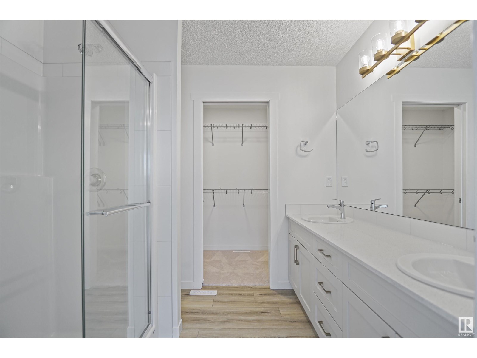 Photo 12 of 19 19904 31 Av Nw, Edmonton AB