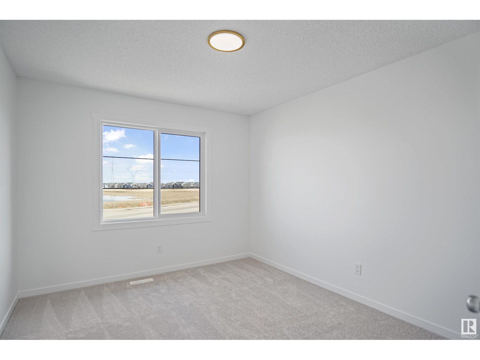 Photo 18 of 19 19904 31 Av Nw, Edmonton AB