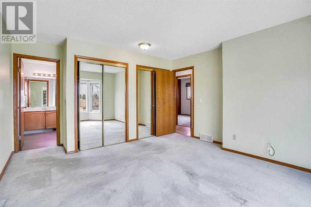 Single Family House 4 Level for Sale in  Del Monica Place NE Monterey Park Calgary 