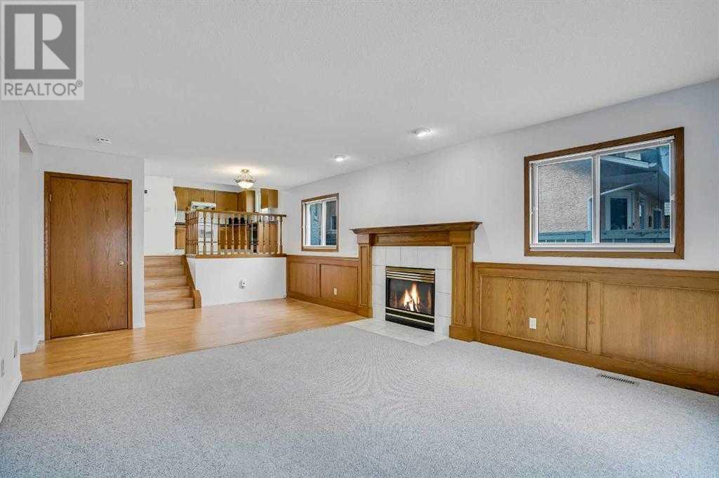 Single Family House 4 Level for Sale in  Del Monica Place NE Monterey Park Calgary 
