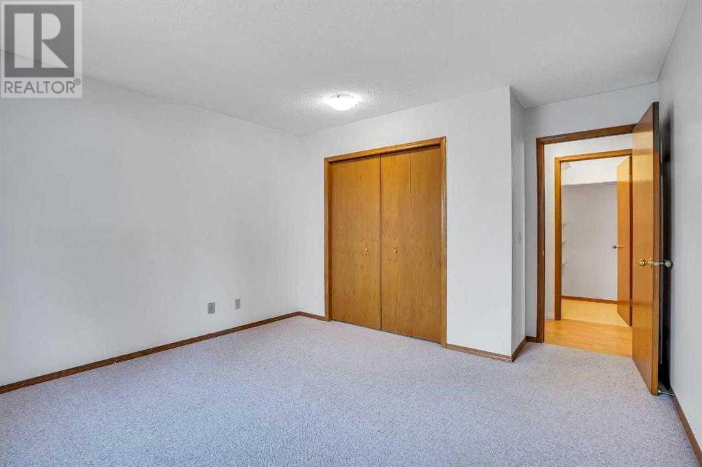 Single Family House 4 Level for Sale in  Del Monica Place NE Monterey Park Calgary 