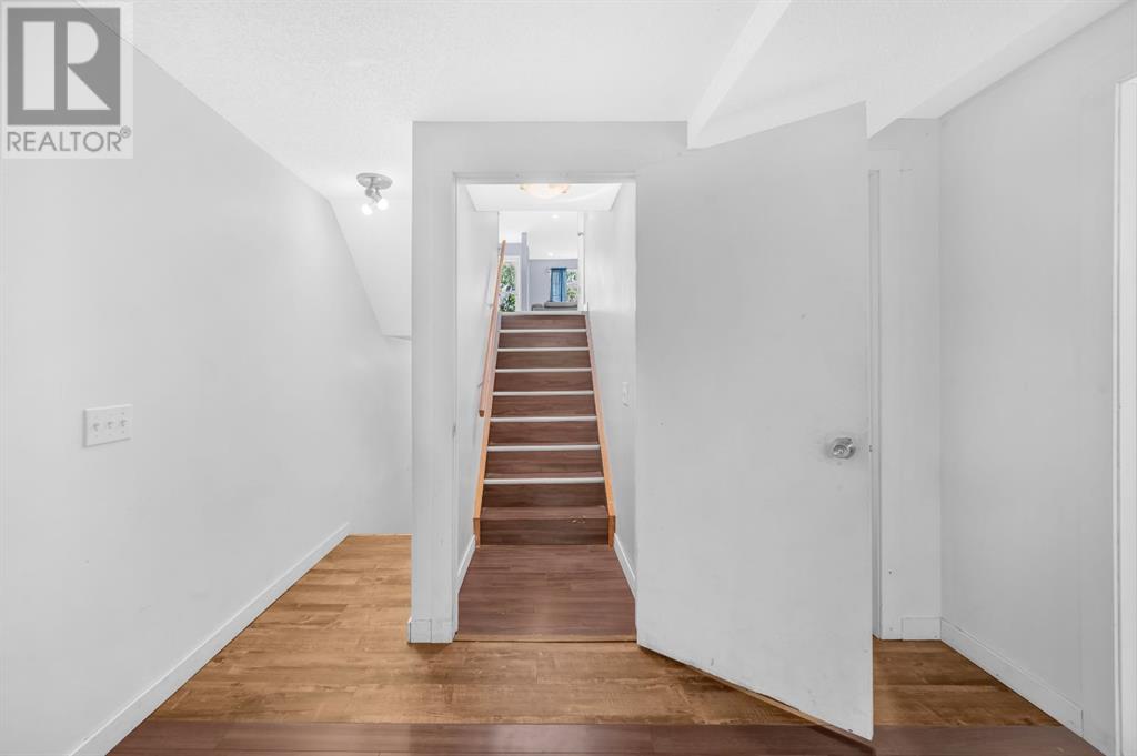 Single Family House 4 Level for Sale in   Street NE Taradale Calgary 