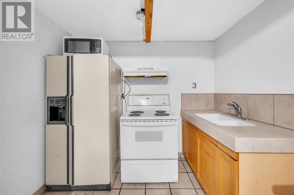Single Family House 4 Level for Sale in   Street NE Taradale Calgary 