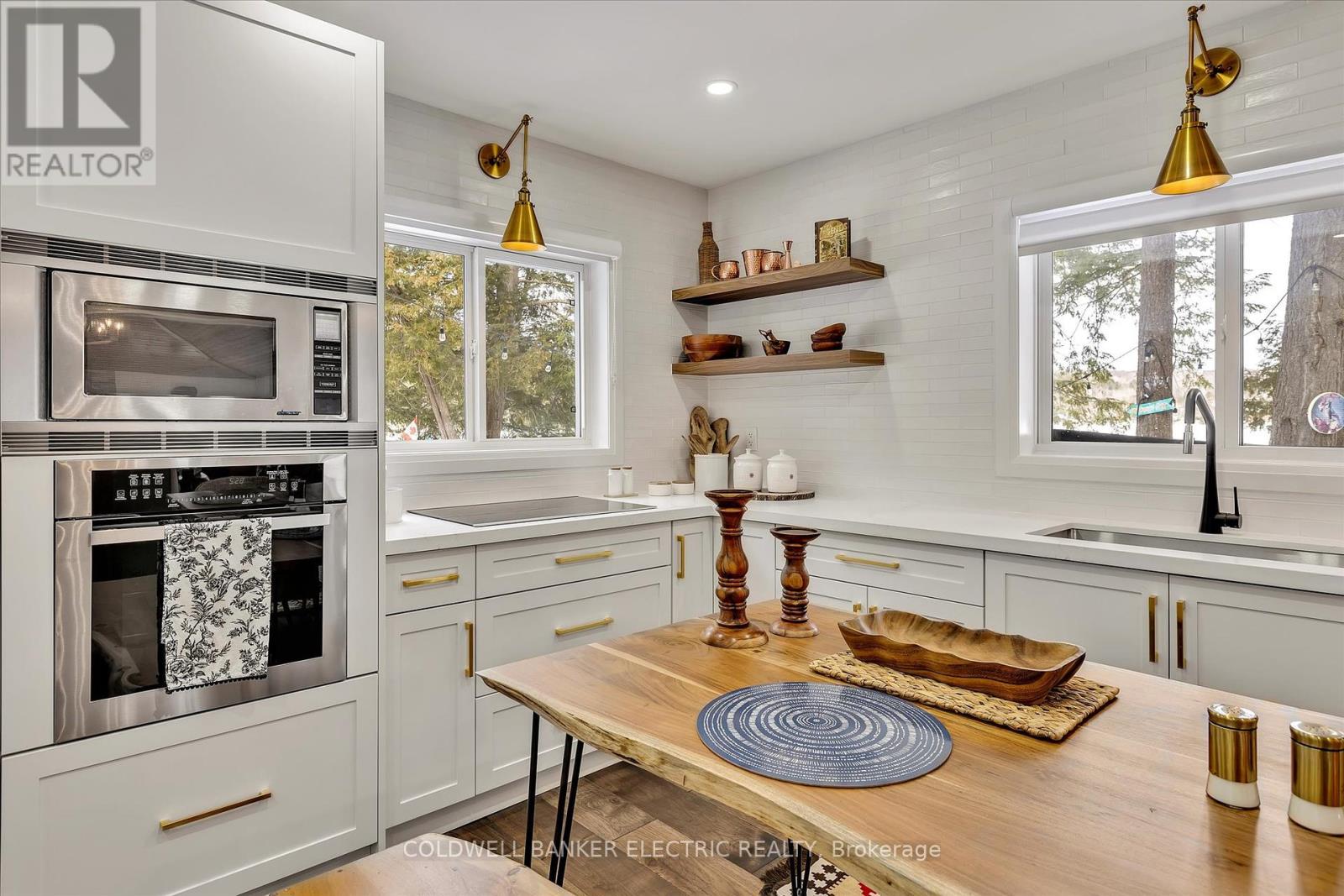 Photo 2 of 1224 Mccrackens Lane, Minden Hills ON