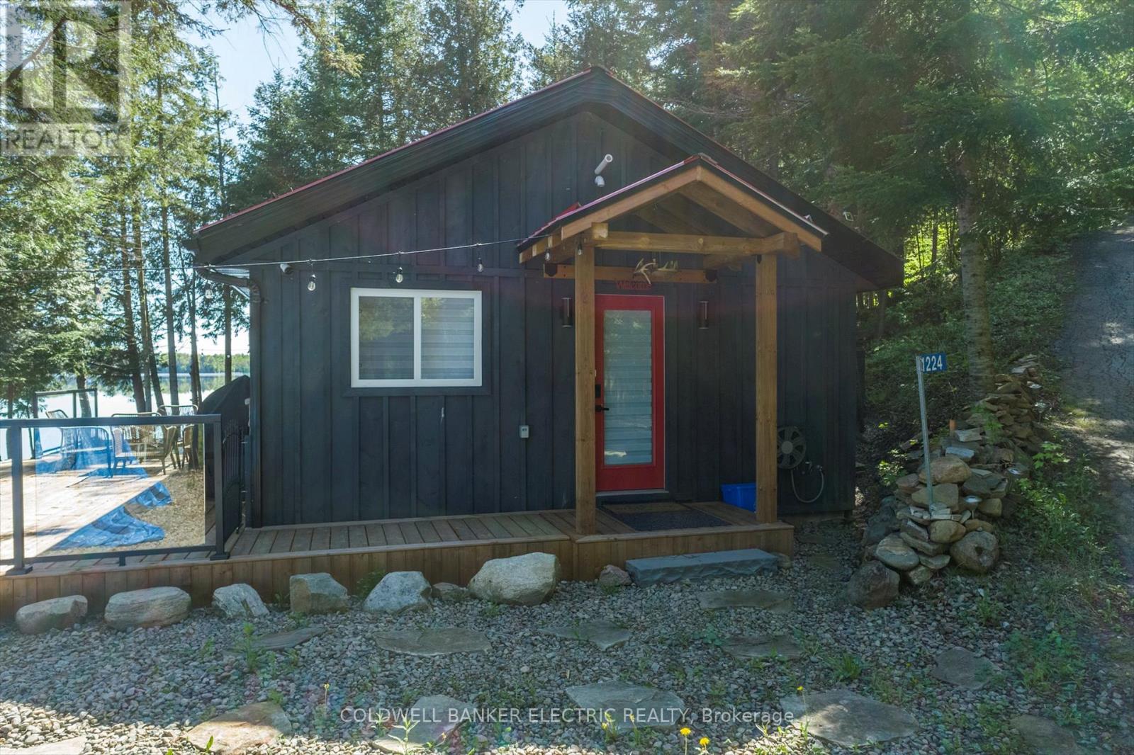 Photo 23 of 1224 Mccrackens Lane, Minden Hills ON