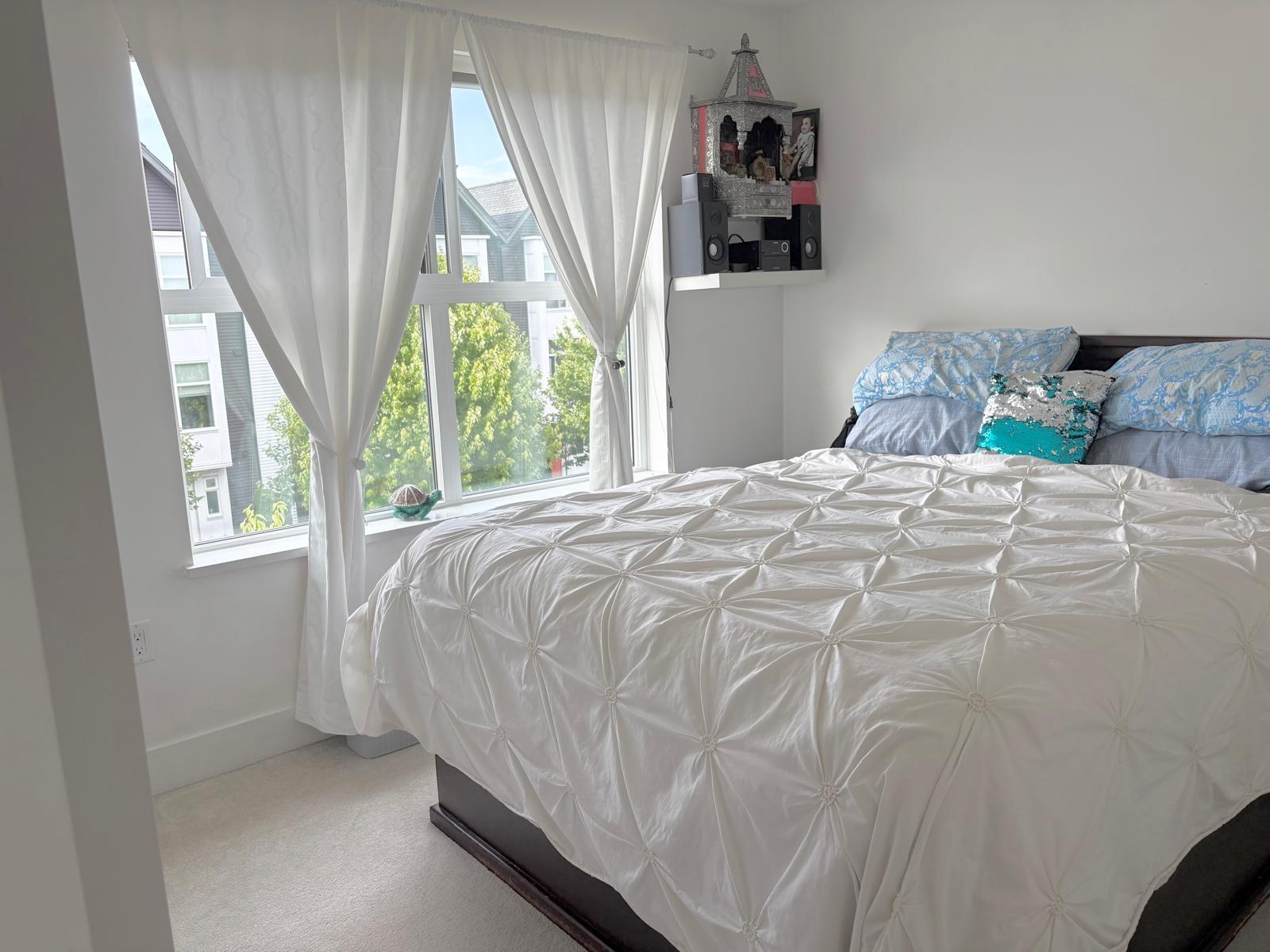 Photo 11 of 103 17578 57 A Avenue, Surrey BC