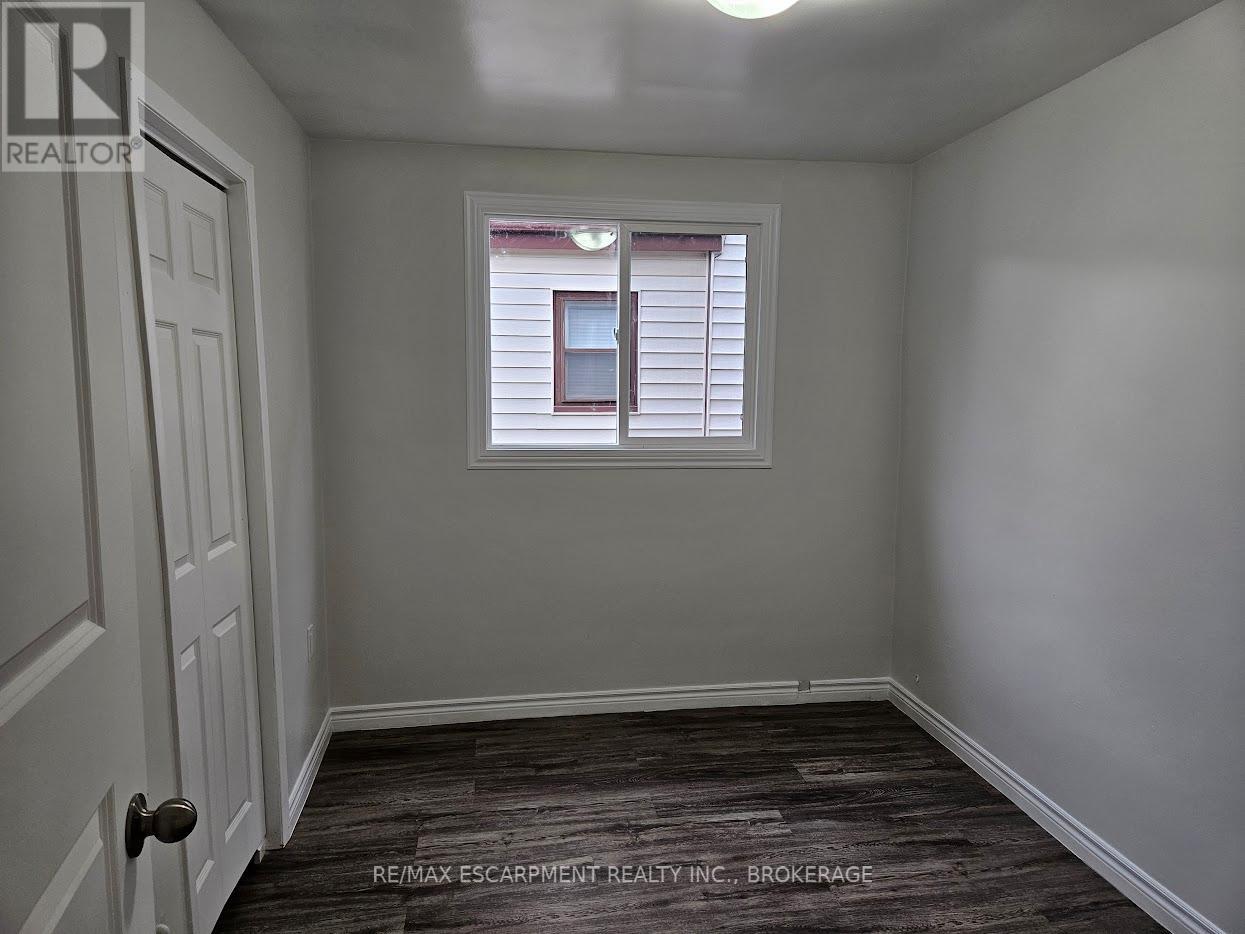 Photo 14 of Main 7 Maitland Street, Thorold ON