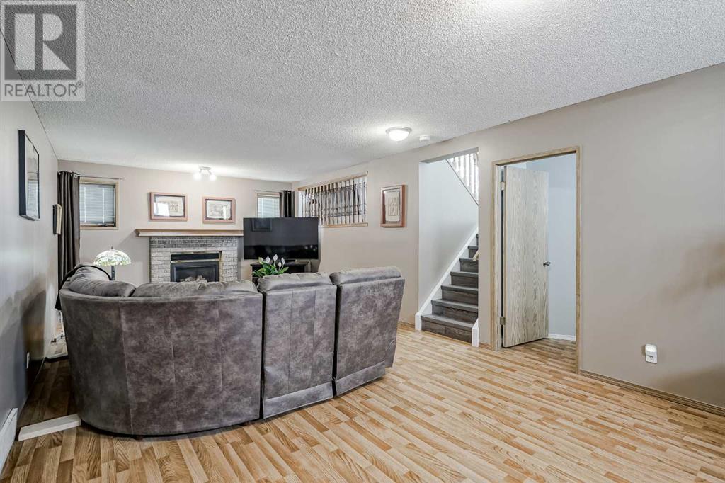 Single Family House 3 Level for Sale in  Harvest Glen Rise NE Harvest Hills Calgary 