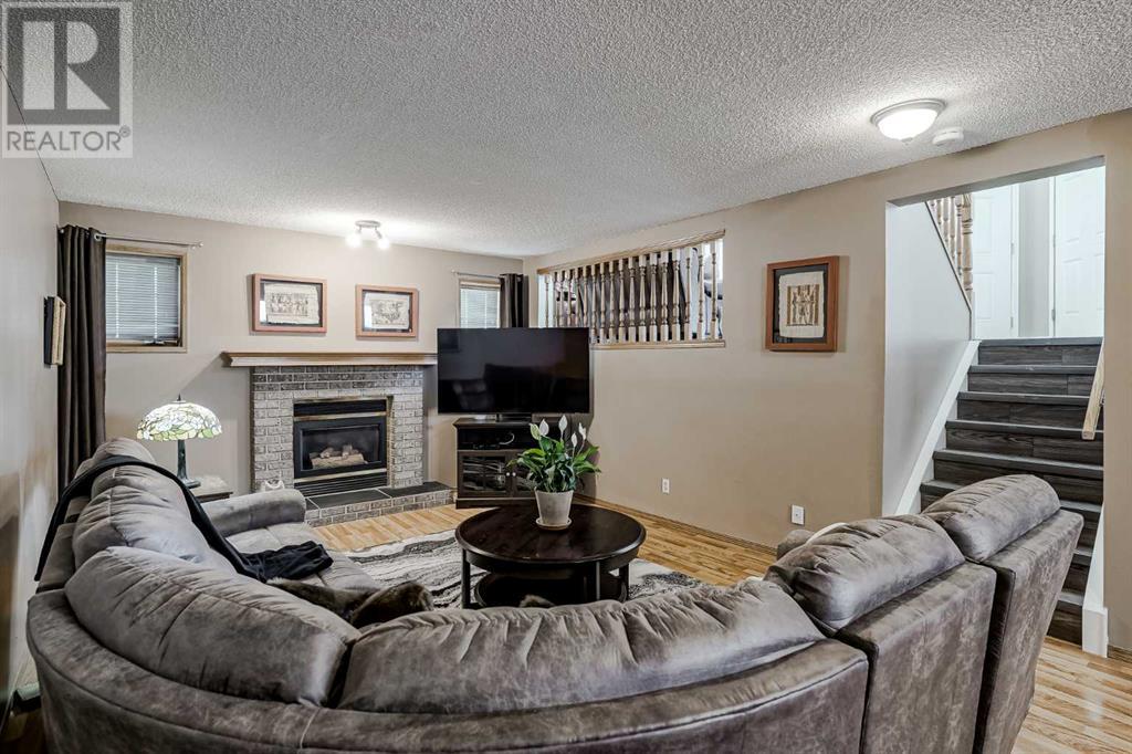 Single Family House 3 Level for Sale in  Harvest Glen Rise NE Harvest Hills Calgary 