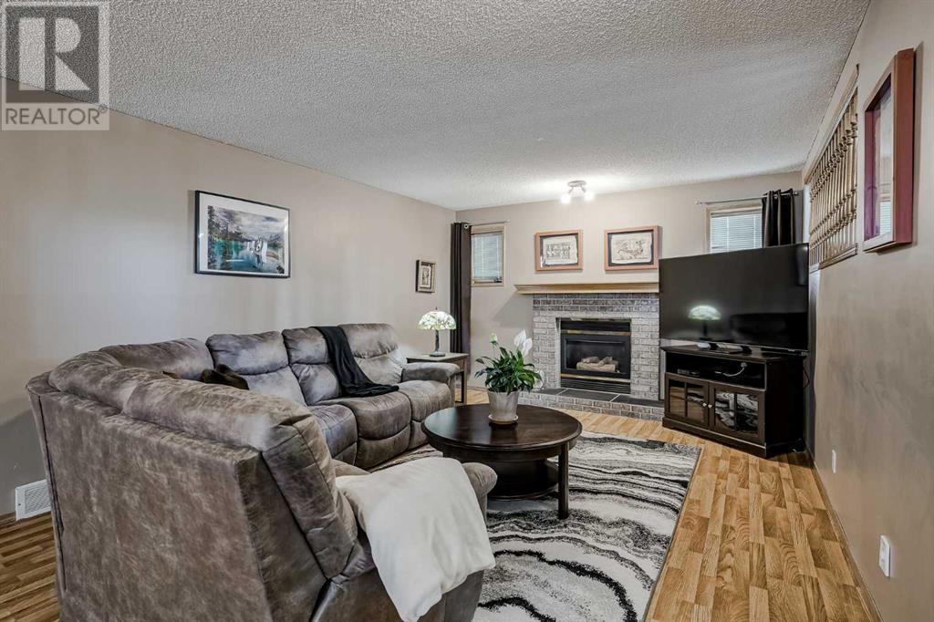 Single Family House 3 Level for Sale in  Harvest Glen Rise NE Harvest Hills Calgary 