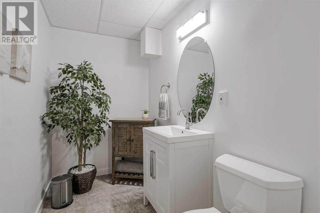 Single Family House 3 Level for Sale in  Harvest Glen Rise NE Harvest Hills Calgary 