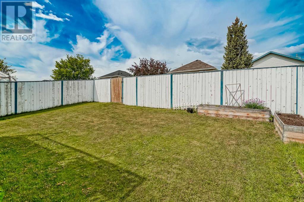 Single Family House 3 Level for Sale in  Harvest Glen Rise NE Harvest Hills Calgary 