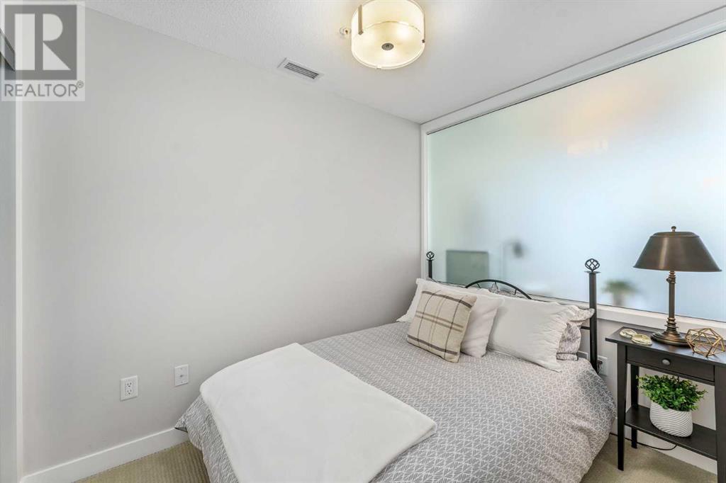 Single Family House for Sale in    Avenue NW Hillhurst Calgary 