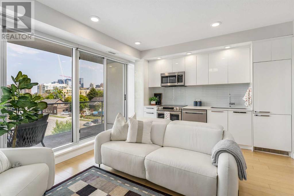 Single Family House for Sale in    Avenue NW Hillhurst Calgary 