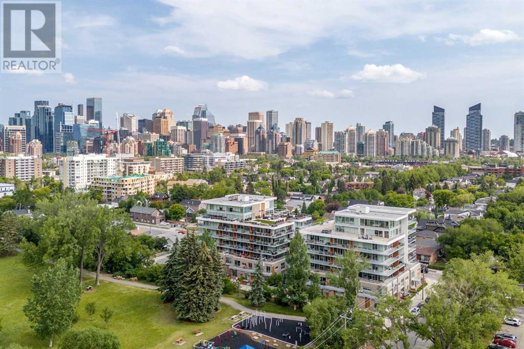 Single Family House for Sale in    Avenue NW Hillhurst Calgary 