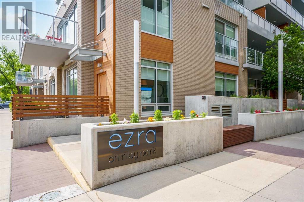 Single Family House for Sale in    Avenue NW Hillhurst Calgary 