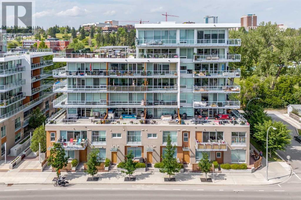 Single Family House for Sale in    Avenue NW Hillhurst Calgary 