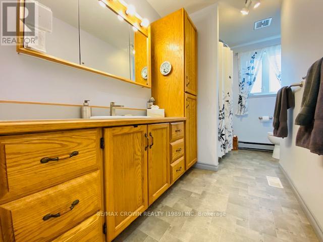 Photo 19 of 11 Kennedy Avenue, Kapuskasing ON