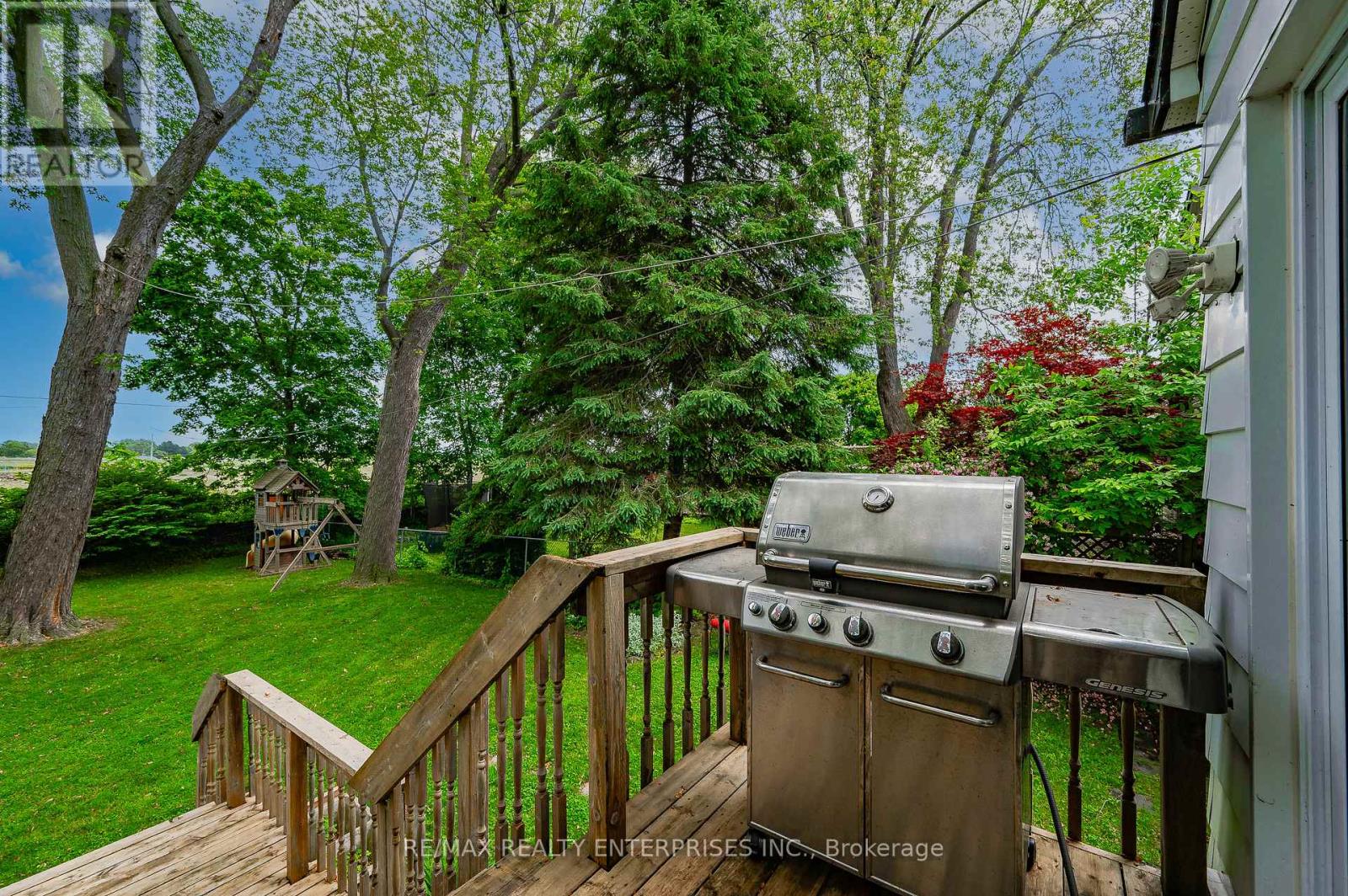 Photo 49 of 43 Pine Avenue S, Mississauga ON