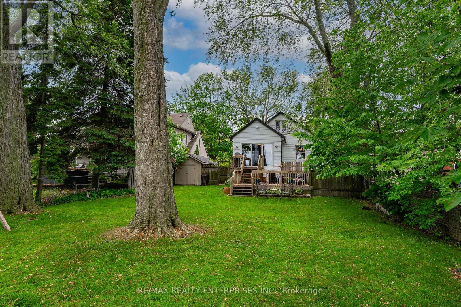 Photo 28 of 43 Pine Avenue S, Mississauga ON