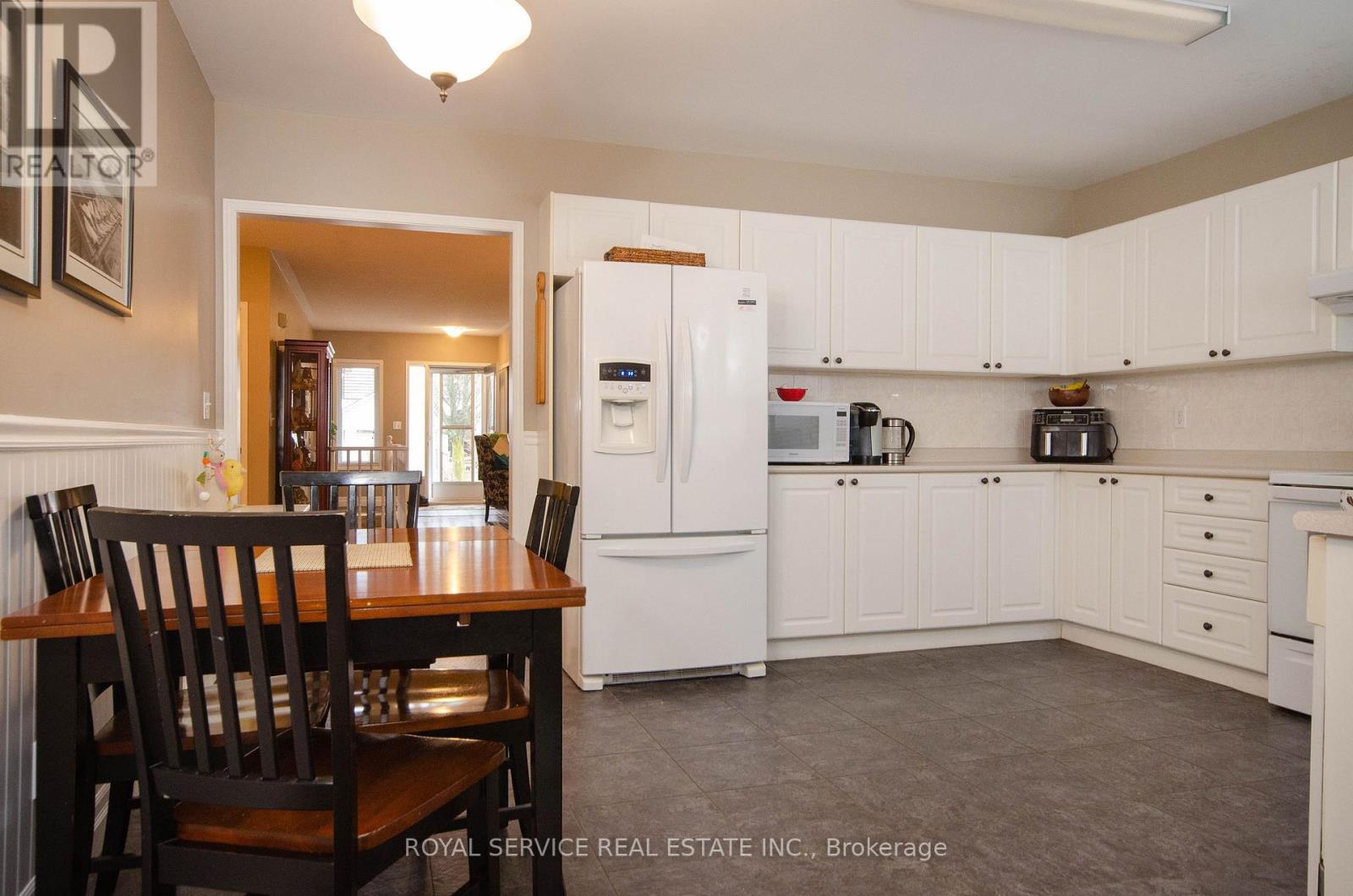 Photo 9 of 51 Huffman Drive, Port Hope ON