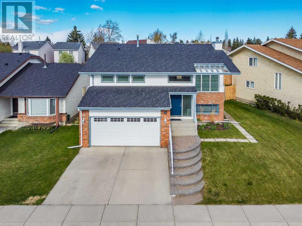 Single Family House Bi-level for Sale in  Woodmont Way SW Woodbine Calgary 