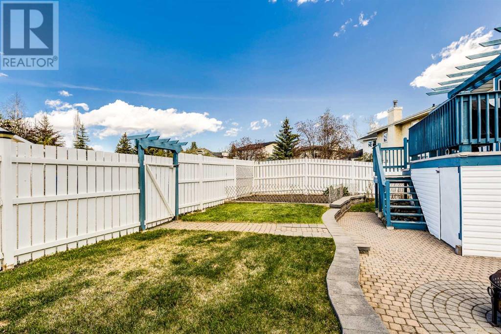 Single Family House Bi-level for Sale in  Woodmont Way SW Woodbine Calgary 