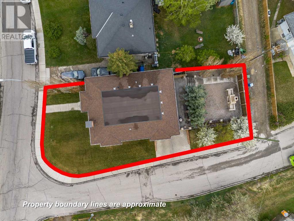 Single Family House for Sale in  A Street NE Renfrew Calgary 