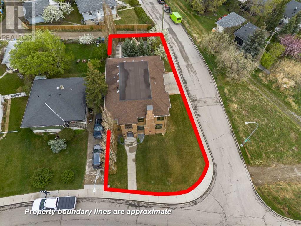 Single Family House for Sale in  A Street NE Renfrew Calgary 
