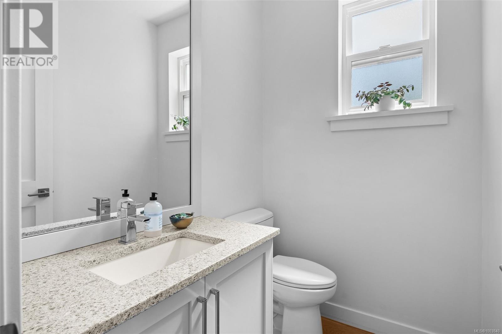 Photo 7 of 2910 Burlington Cres, Langford BC