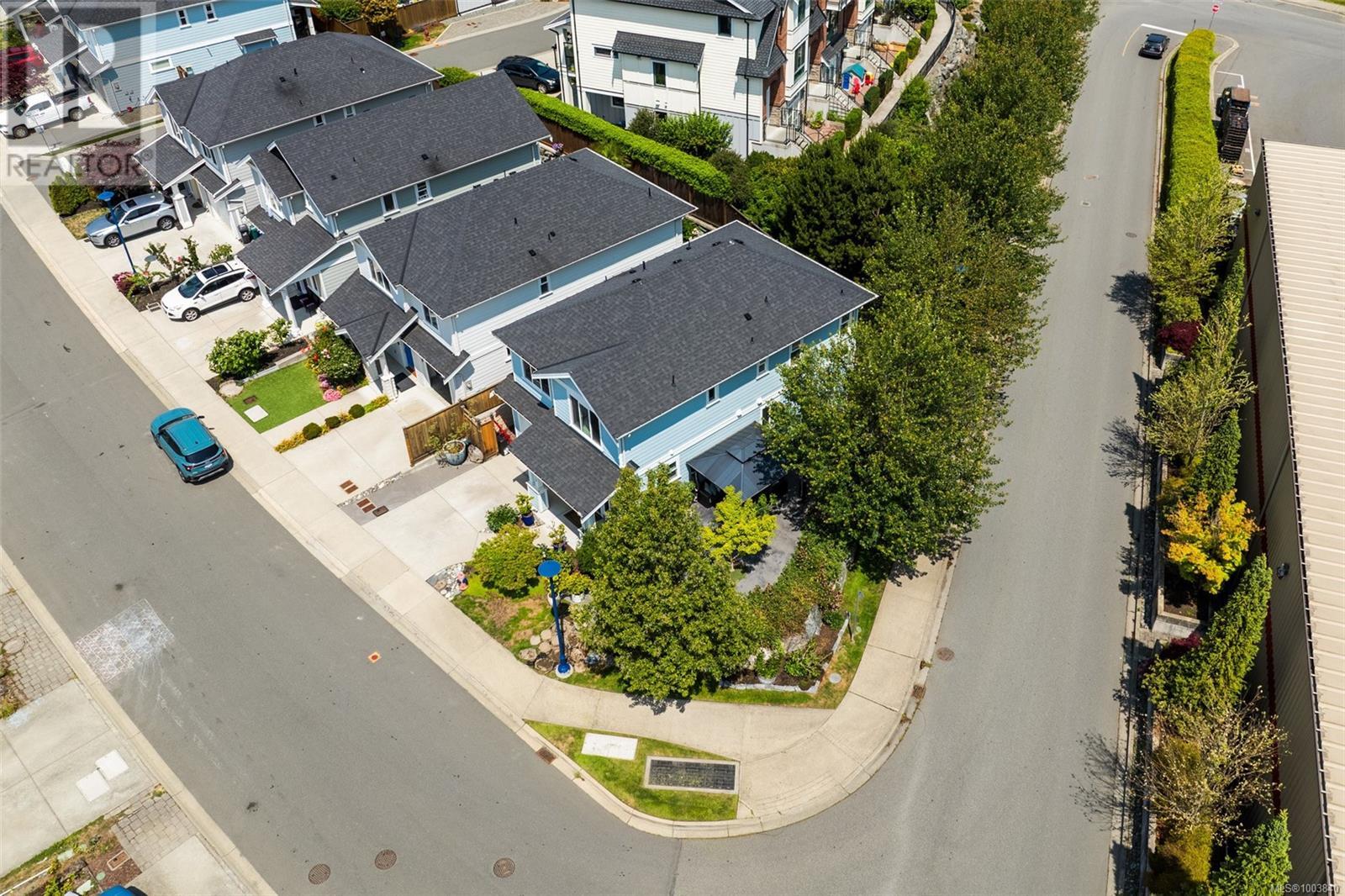 Photo 37 of 2910 Burlington Cres, Langford BC