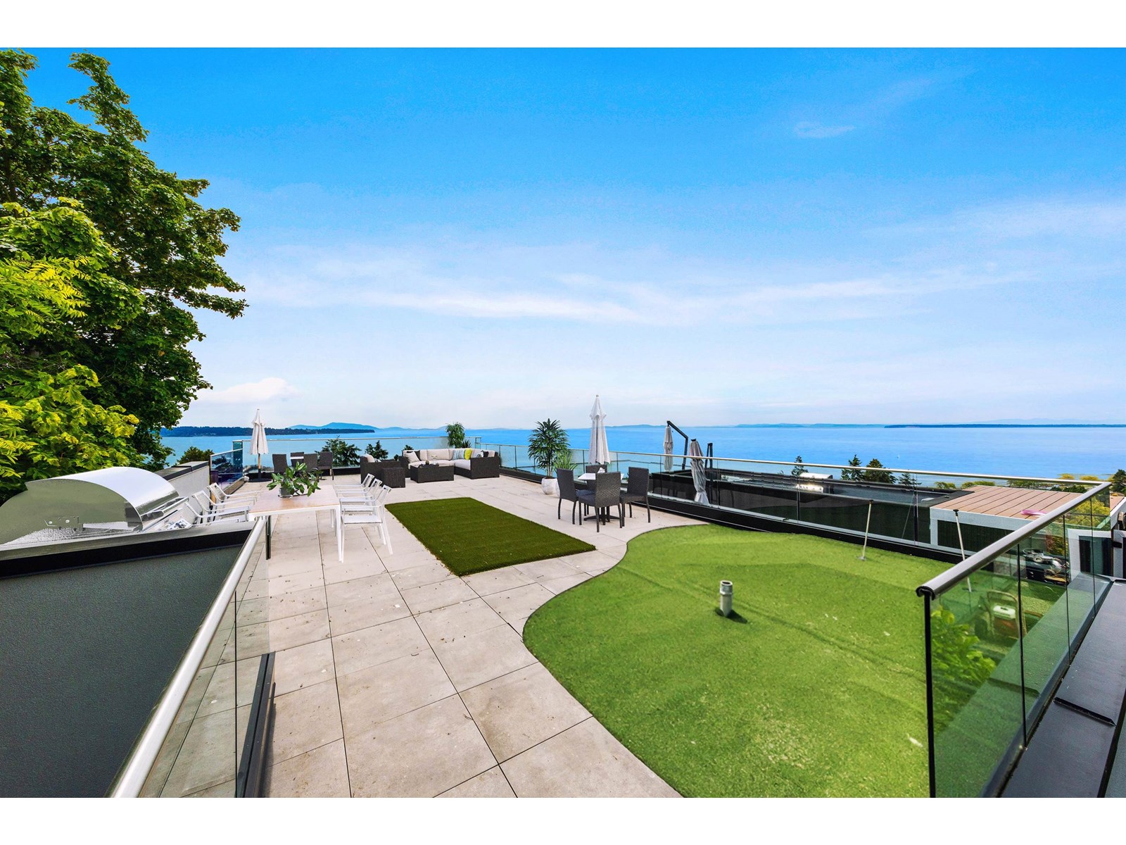 Photo 34 of 14999 Blackwood Lane, White Rock BC