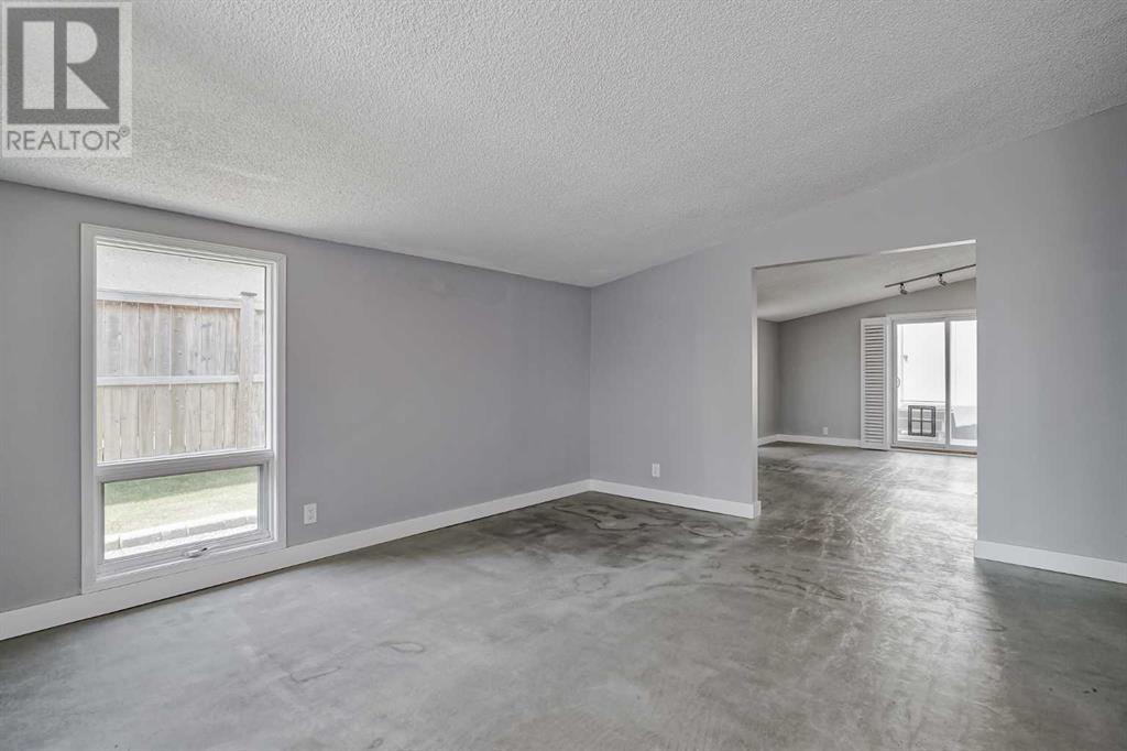 Single Family House Bungalow for Sale in  Buckthorn Road NW Thorncliffe Calgary 